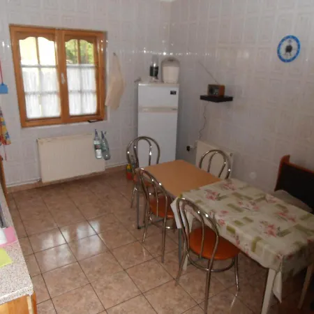 Dora, Locatie Superba Strada Grivitei 36 펜션 *
